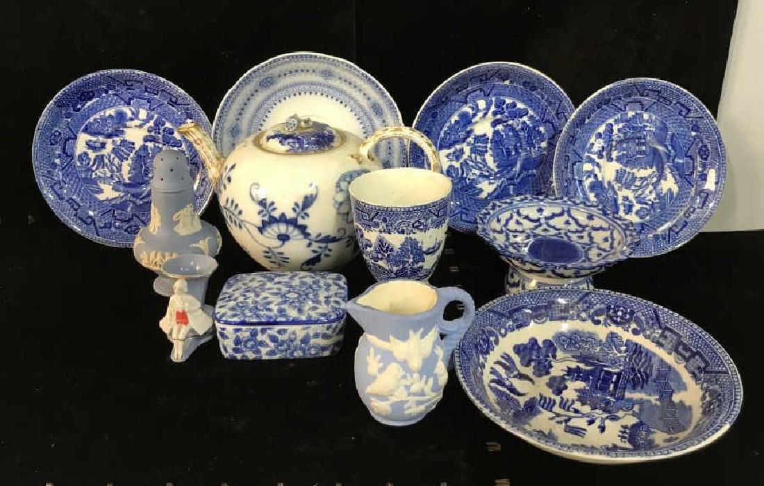 Group Lot Collectible Blue White Porcelain (1 of 6)