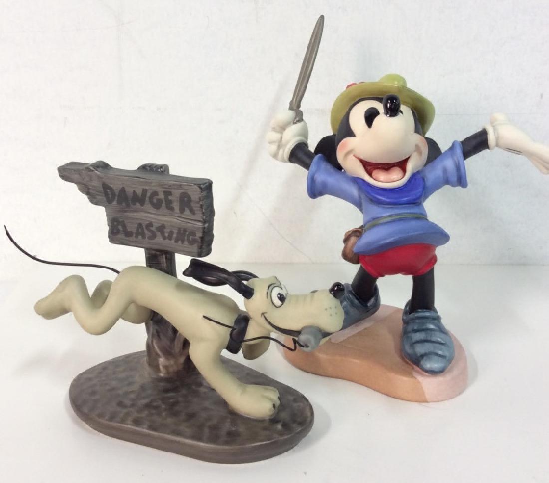 Pair WALT DISNEY CLASSICS COLLECTION  Sculptures (1 of 14)