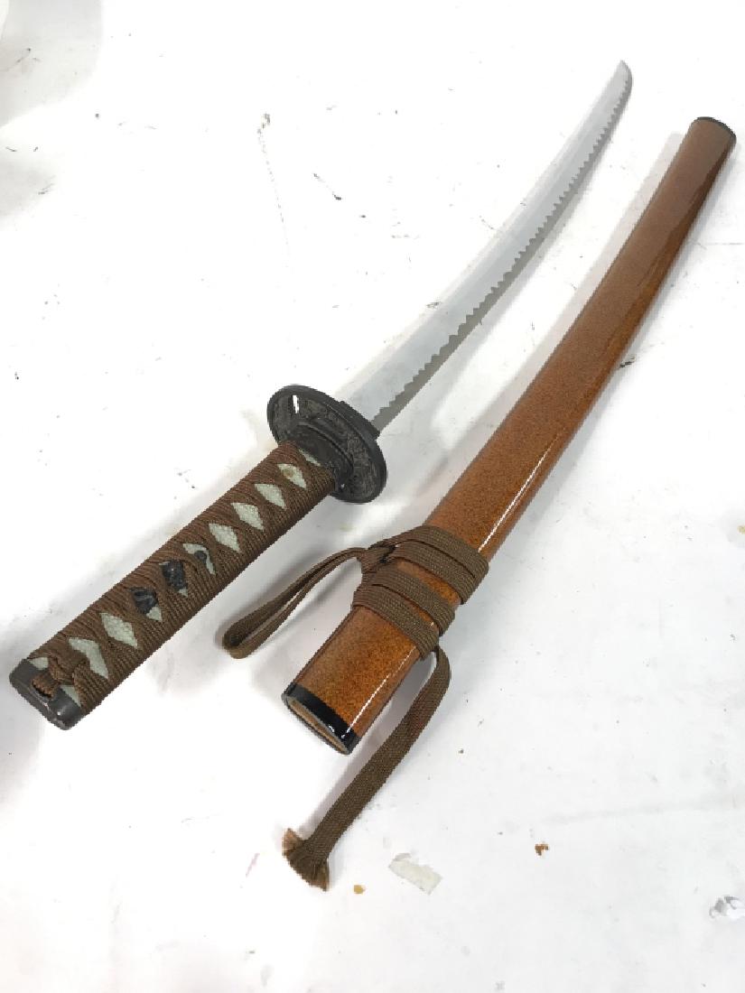 Samurai Sword With Sheath (1 of 5)