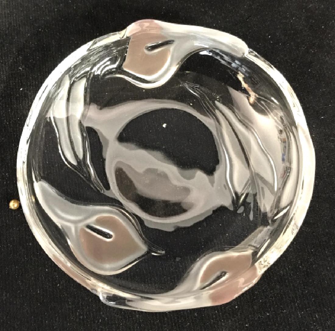 Set 10 Glass Bowls Frosted Floral Design: Good condition heavy glass bowls with frosted floral and vine design, tableware, table top accessory, plate set, each measures app 7 inches, salad bowls, dessert bowls