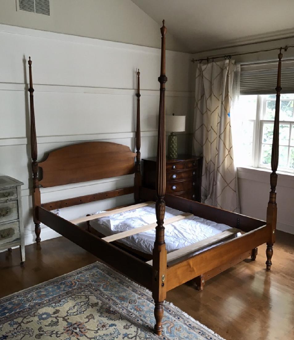 Carved 4 Poster Trundle Bed Tiger Maple (1 of 10)