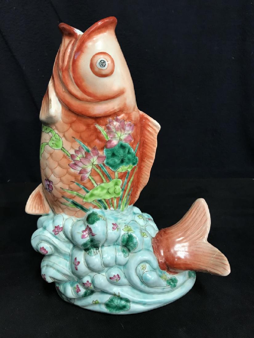 Hand Painted Asian Porcelain Ceramic Fish Vase