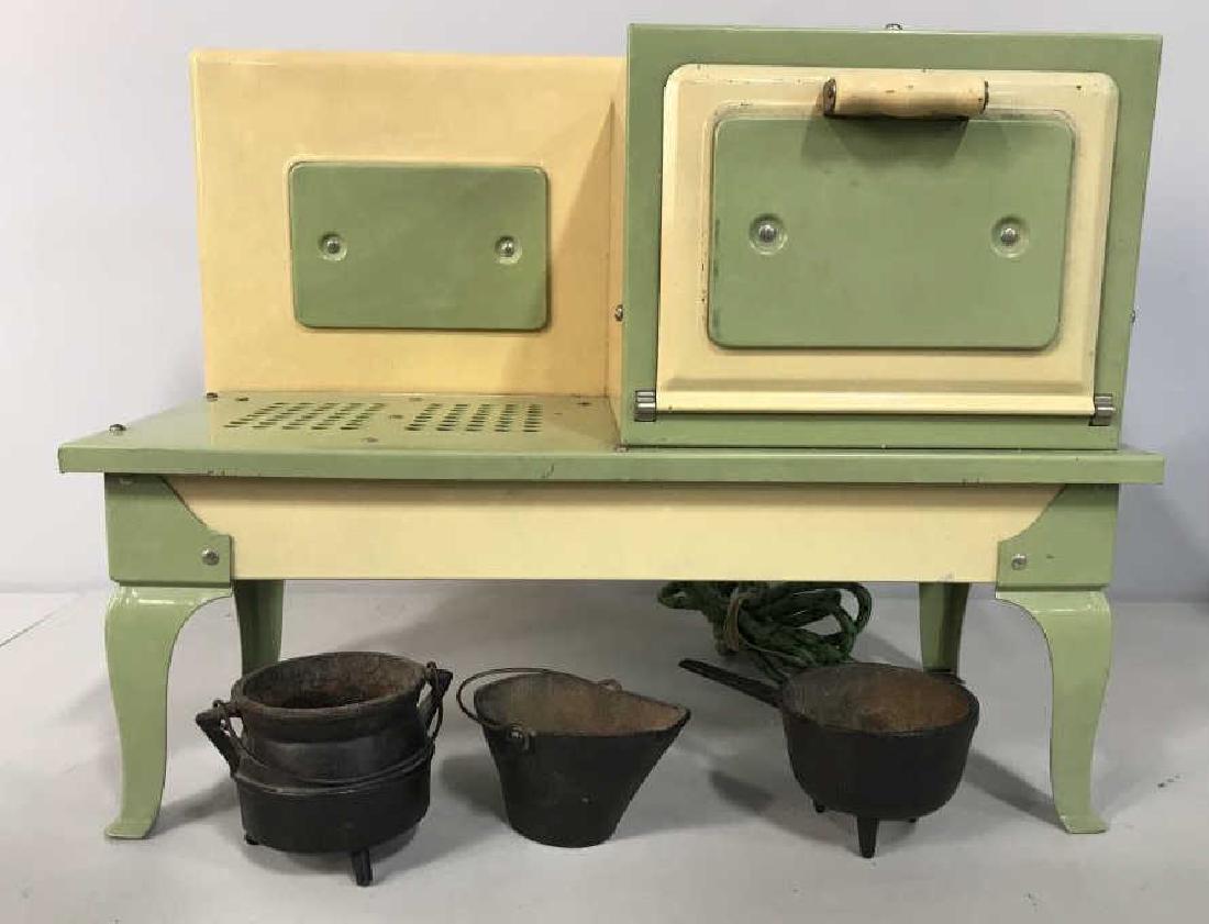 Collectible Toys Metal Stove Iron Cookware (1 of 13)