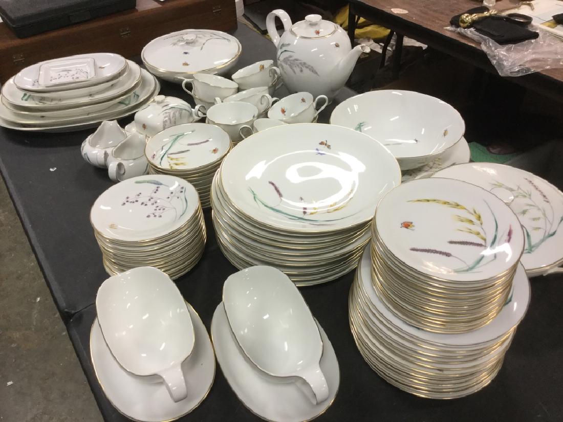 Heinrich Bavarian Porcelain Tableware Set, 88 Pcs (1 of 17)