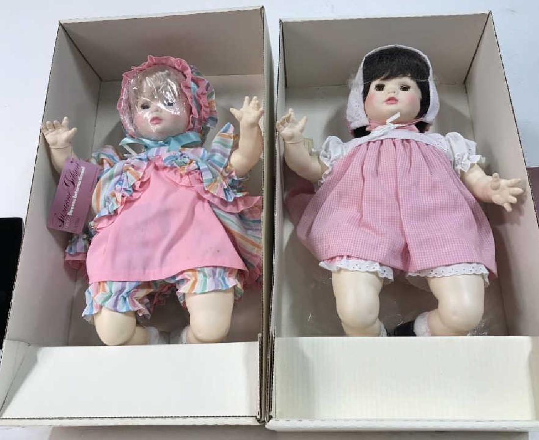 Set of 2 SUZANNE GIBSON Collectible Dolls: Set of 2 SUZANNE GIBSON collectible dolls from the Reeves International collection. Two numbered dolls, ‘DIANA’ and ‘ELECTRA’. Possibly vinyl or hard plastic. Each Doll comes in its own origin