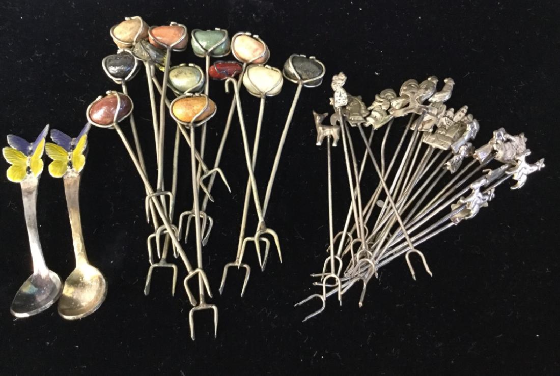 Silver Tone Hors’D’Oeuvres Forks (1 of 9)