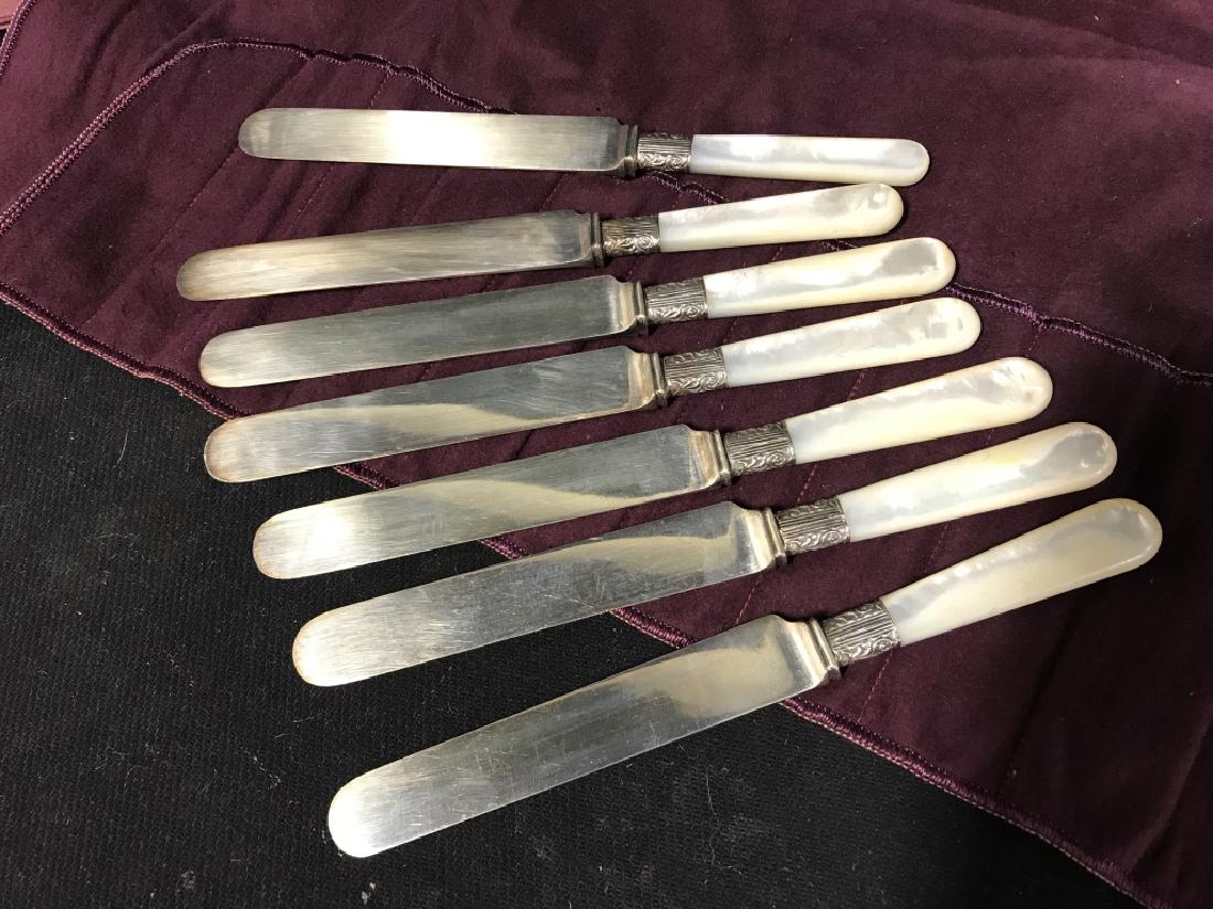 Gorham Set of Mother of pearl Butter Knives (1 of 8)