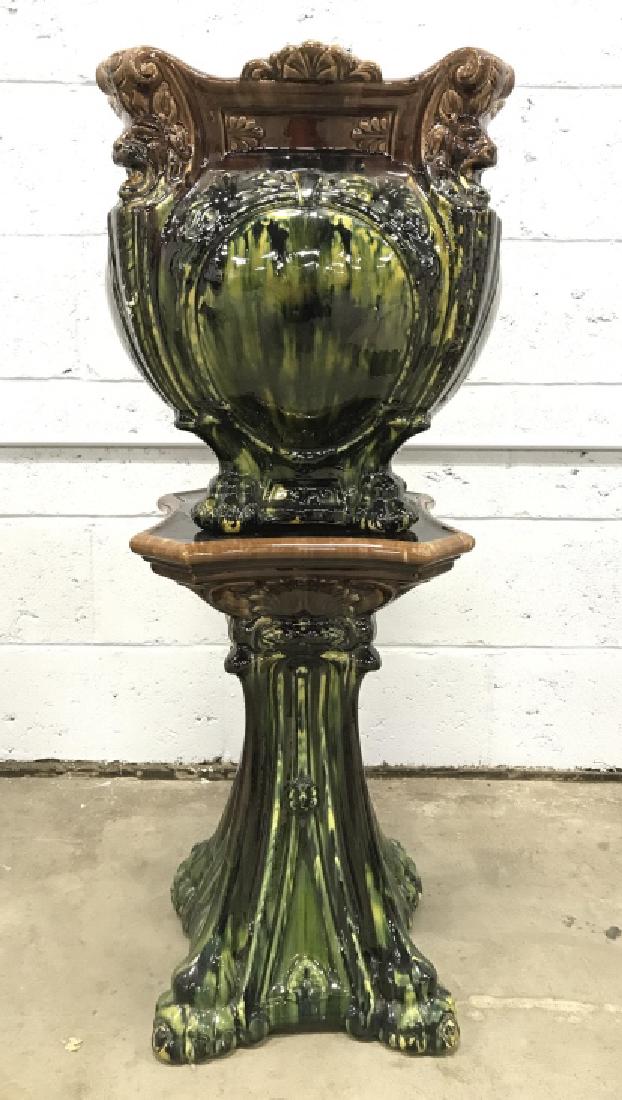 Set 2 Majolica Jardiniere With Pedestal Base: Set 2 Majolica Jardiniere With Pedestal Base with lion and acanthus leaf design In green and brown toned glaze. Majolica Ceramic Pottery. Majolica Planter Pot With matching Base Stand. Small small chi