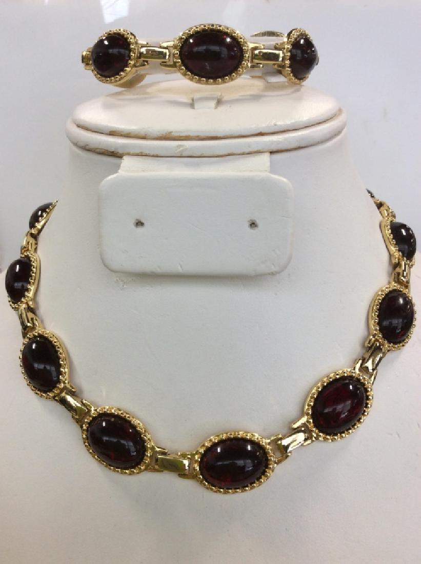 Gold Toned Metal W Faux Stone Jewelry Set (1 of 6)