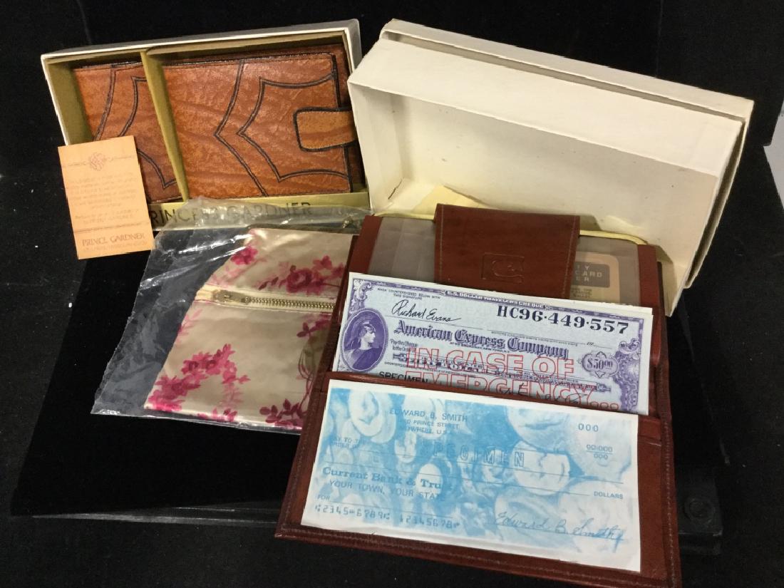 Group Lot Vintage Ladies Wallets & Silk Coin purse (1 of 11)