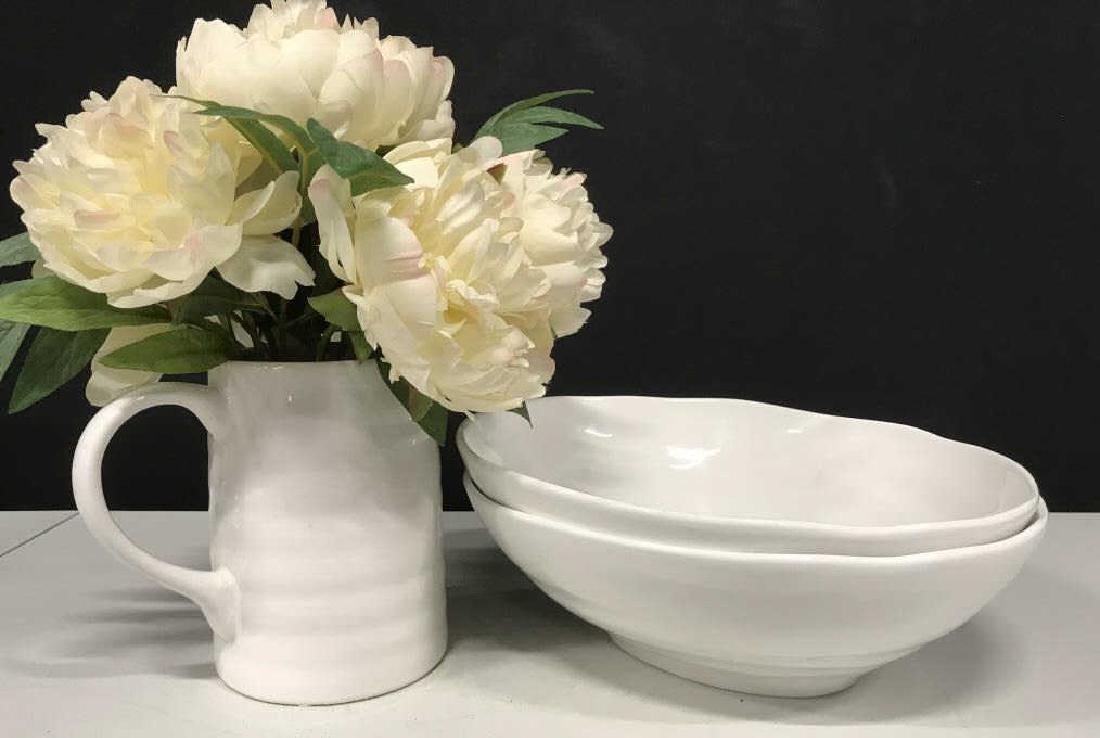 Group of 3 Ceramic Tableware Dishes (1 of 14)