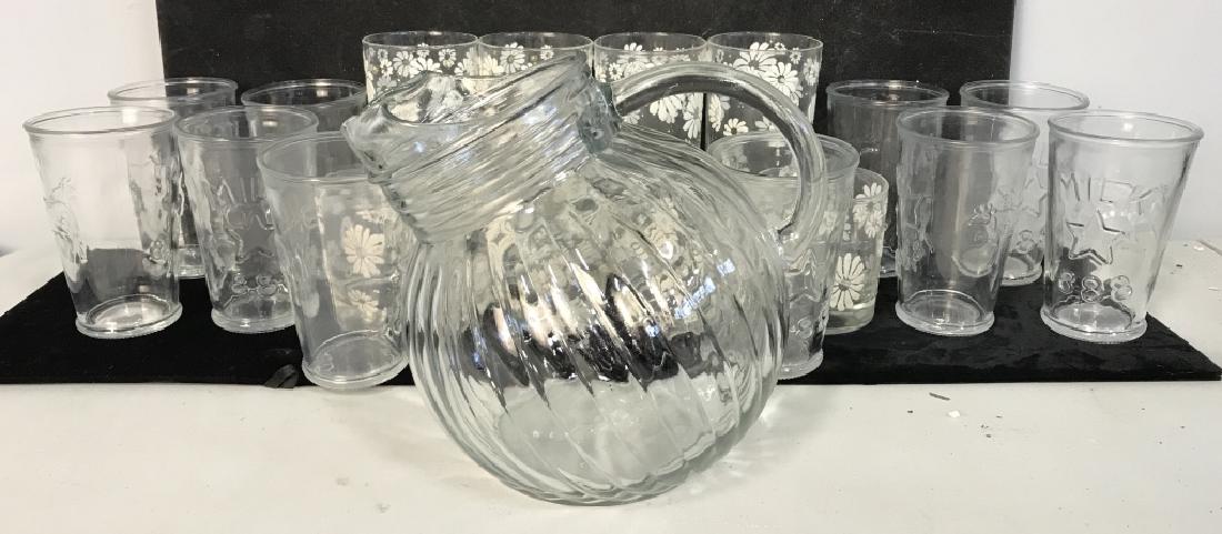 Lot 19 Assorted Glass Cups & Glass Pitcher (1 of 6)
