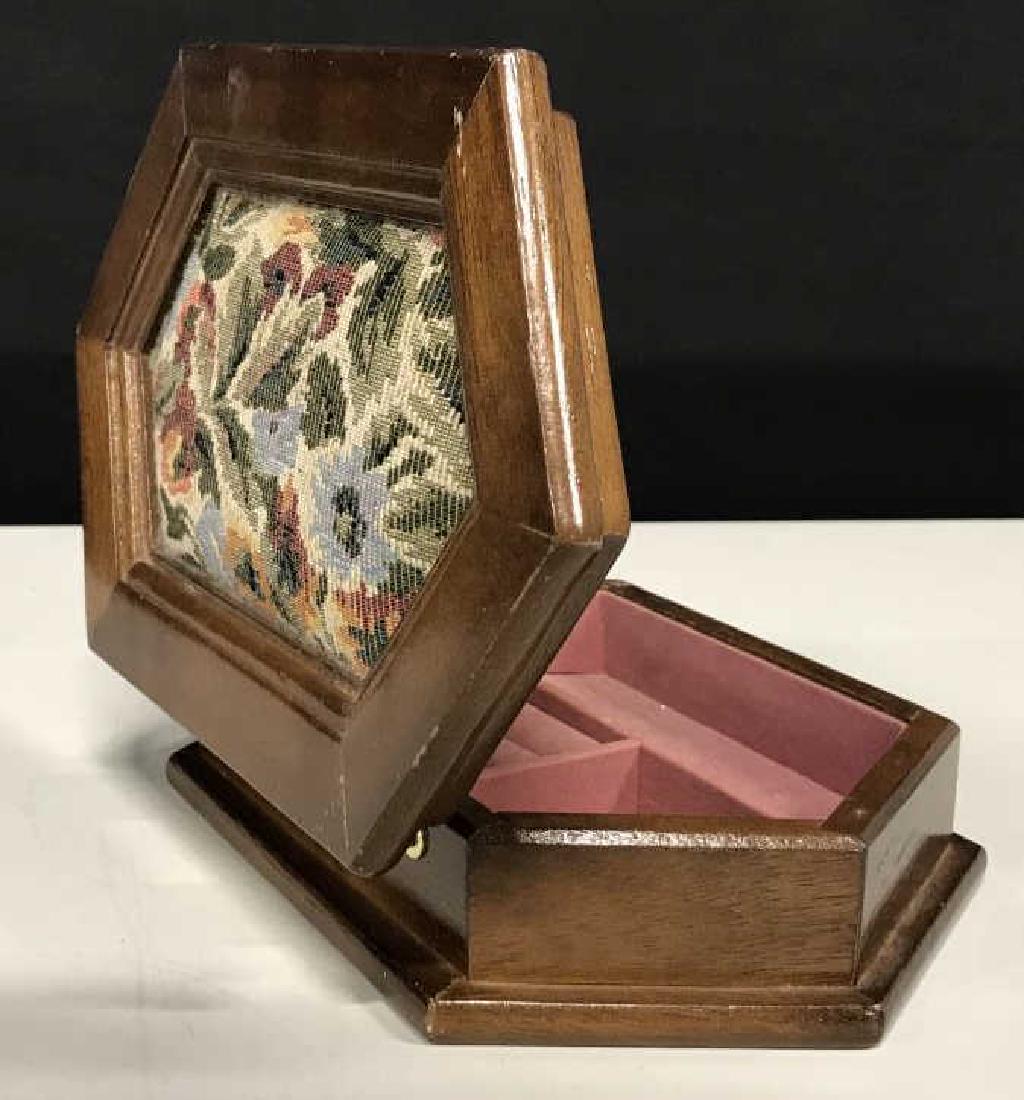 MELE Vintage Style Jewelry Box W Mirror Jan 23, 2019 The Benefit