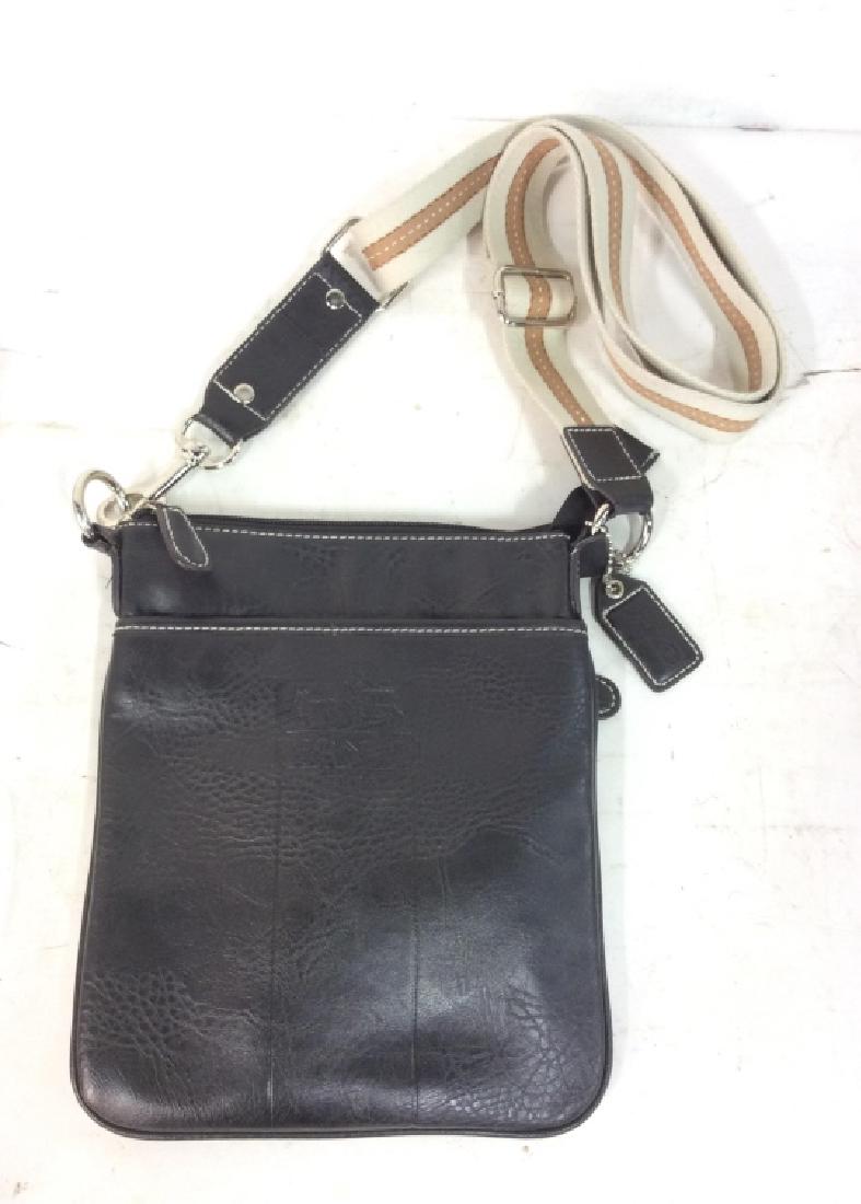 COACH Women’s Purse (1 of 7)