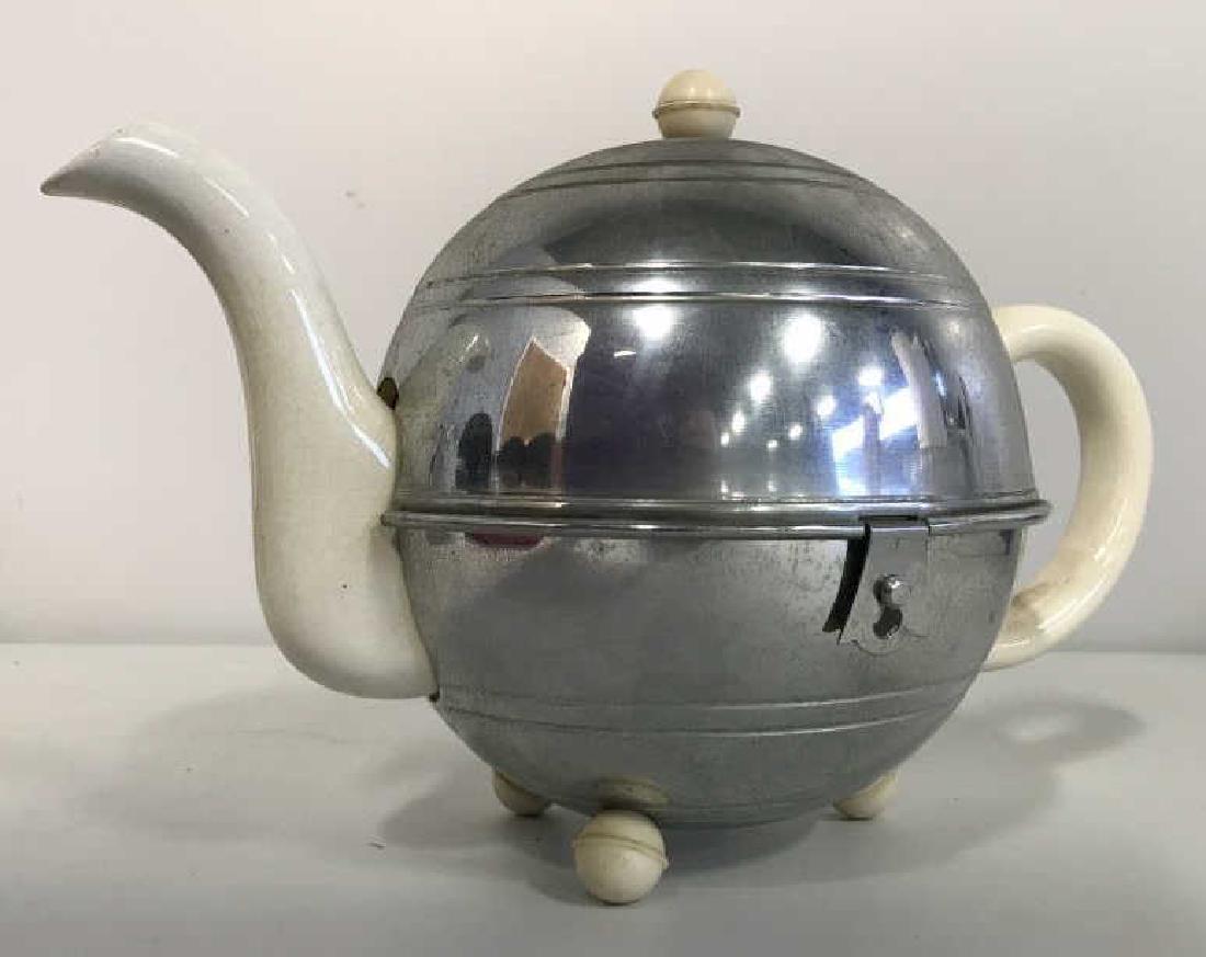 NEVVACOLD Vintage / Retro Insulated Teapot (1 of 12)