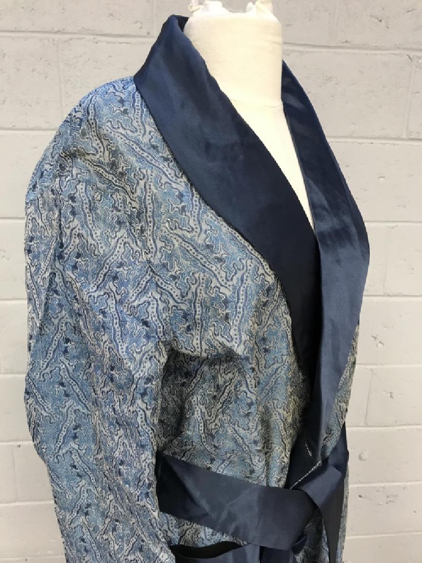 Vintage Men’s Lounging Robe With Silk Lining (1 of 8)