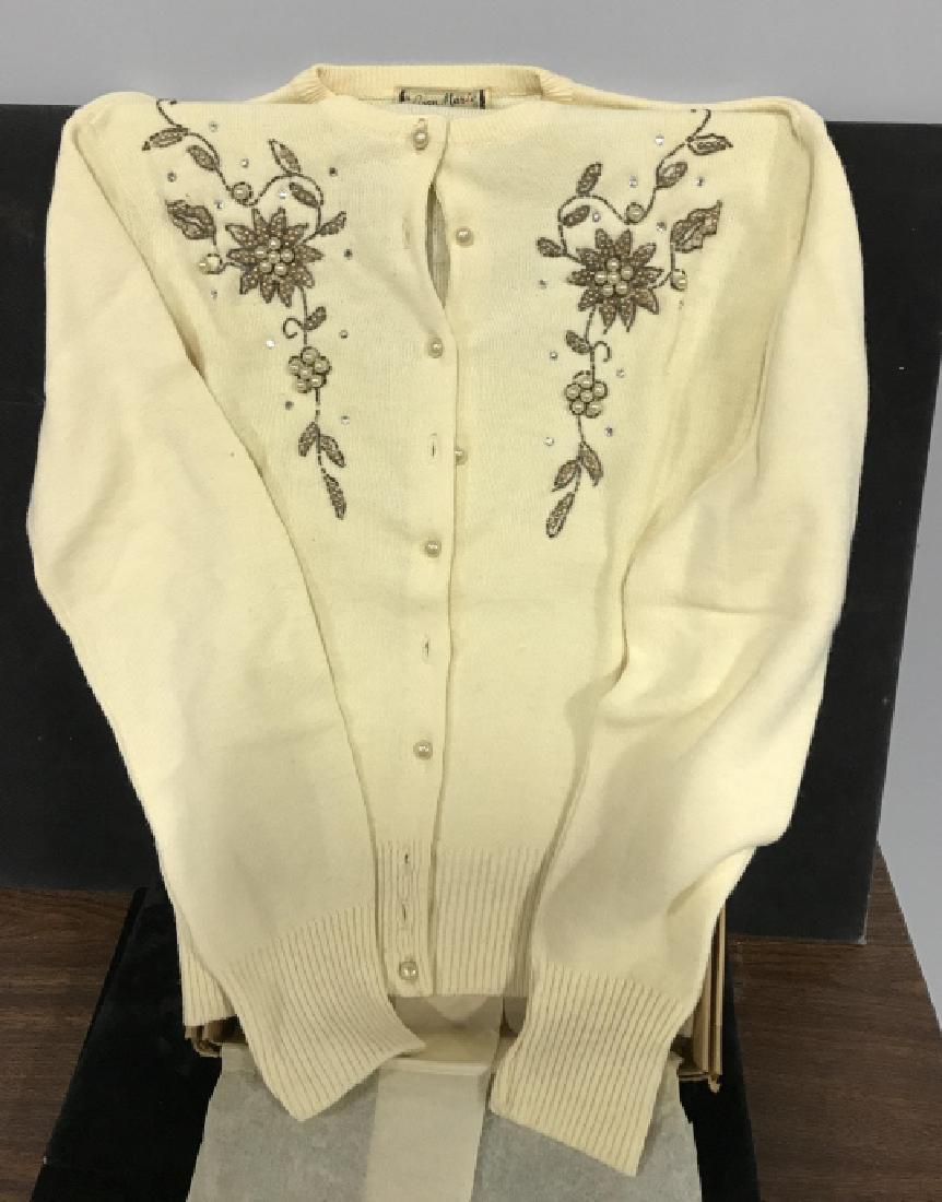 Vintage Ladies Embroidered Sweater (1 of 9)