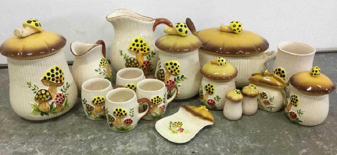 YAPACUNCHI Ecuador Ceramic Mushroom Tableware (1 of 20)