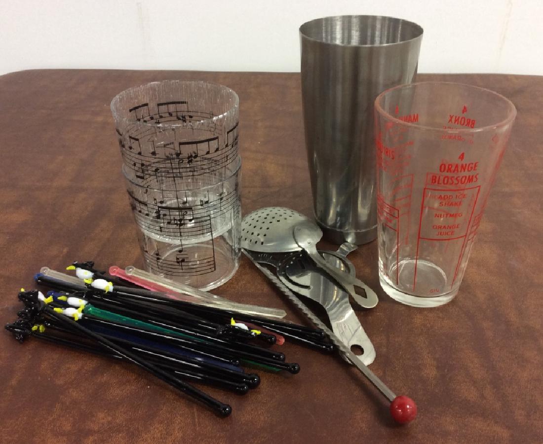 Vintage Group LOt Bar Ware (1 of 9)