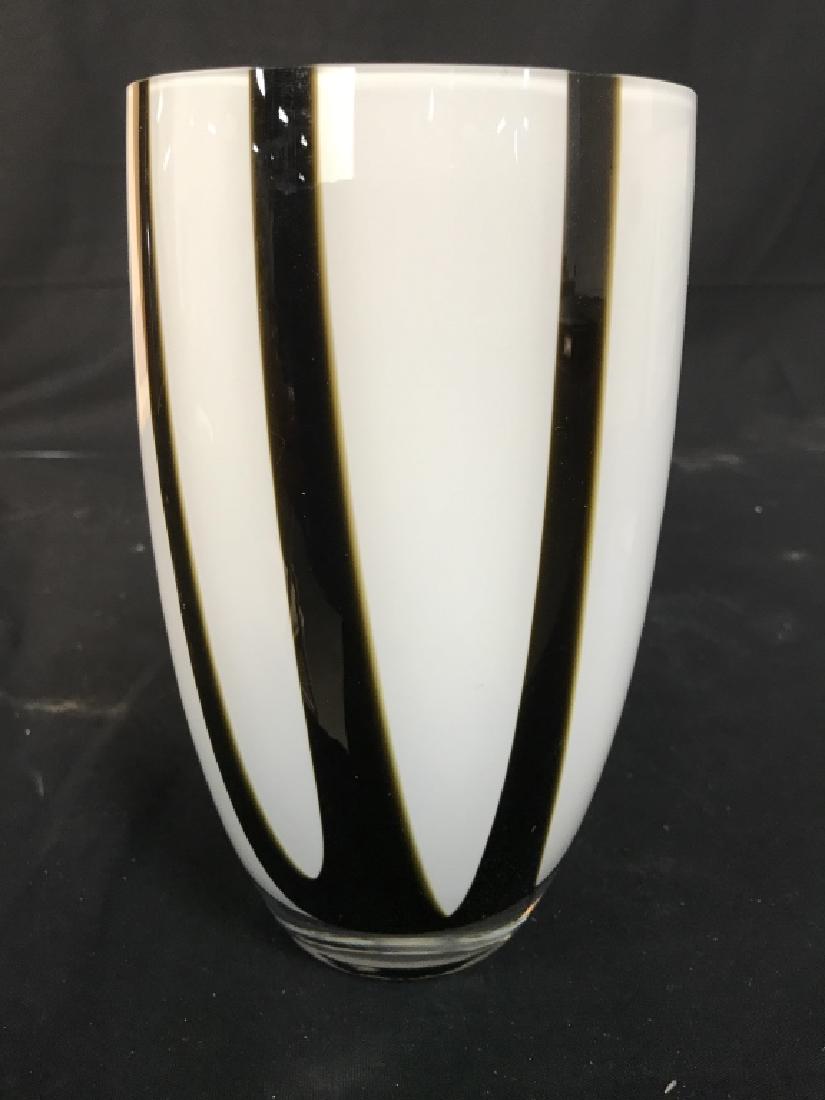 Vintage Black White Art Glass Vase (1 of 11)
