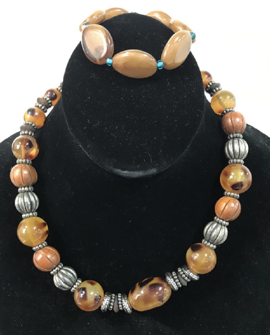 Vintage Carmel Toned Bracelet & Necklace: Silver toned, wood, glass, tigers eye style and faux stone style necklace drop from 6 to 9 inches adjustable, and expandable bracelet, costume jewelry, vintage jewelry, estate jewelry, property of Con