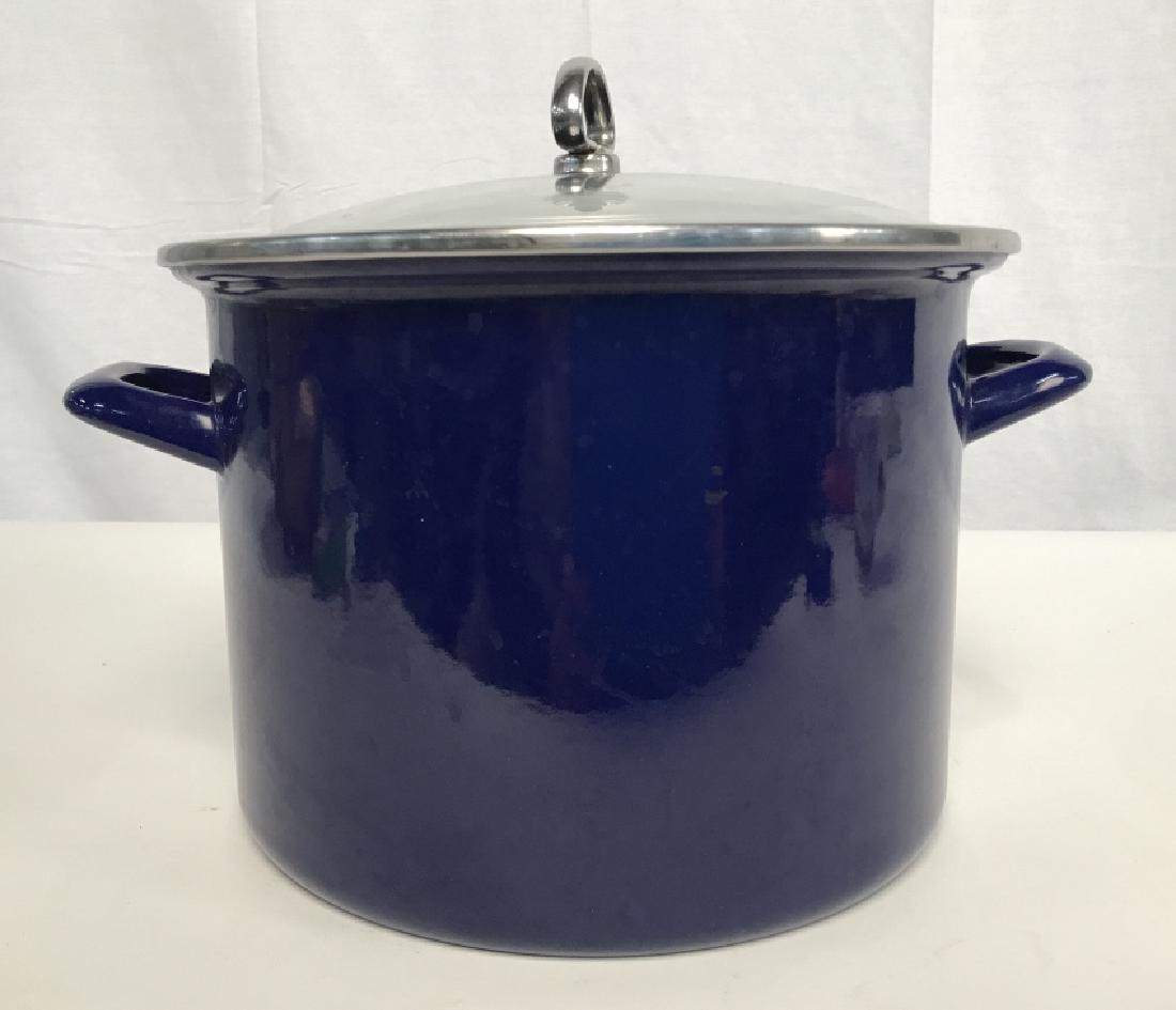 Cantal Blue Enamel StockPot: Cantal Blue Enamel StockPot, 11 in Diameter x 7 in high, good condition, Covered, Chanel Cookware, Cooking Utensils, Kitchenware, 5
