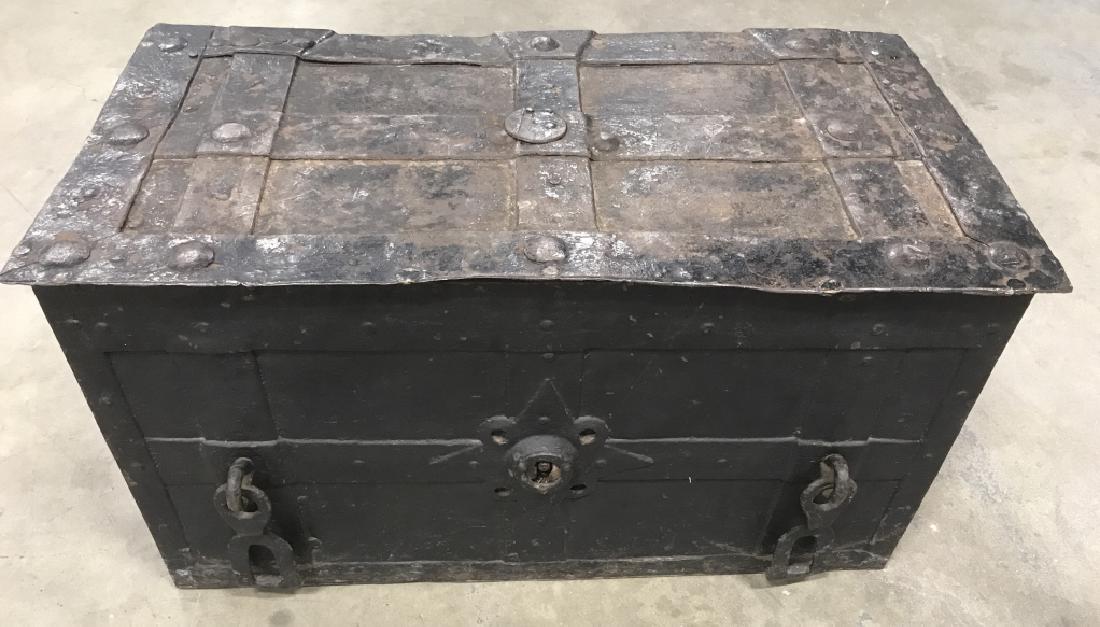 Locked Heavy Metal Trunk Pos Antique (1 of 11)