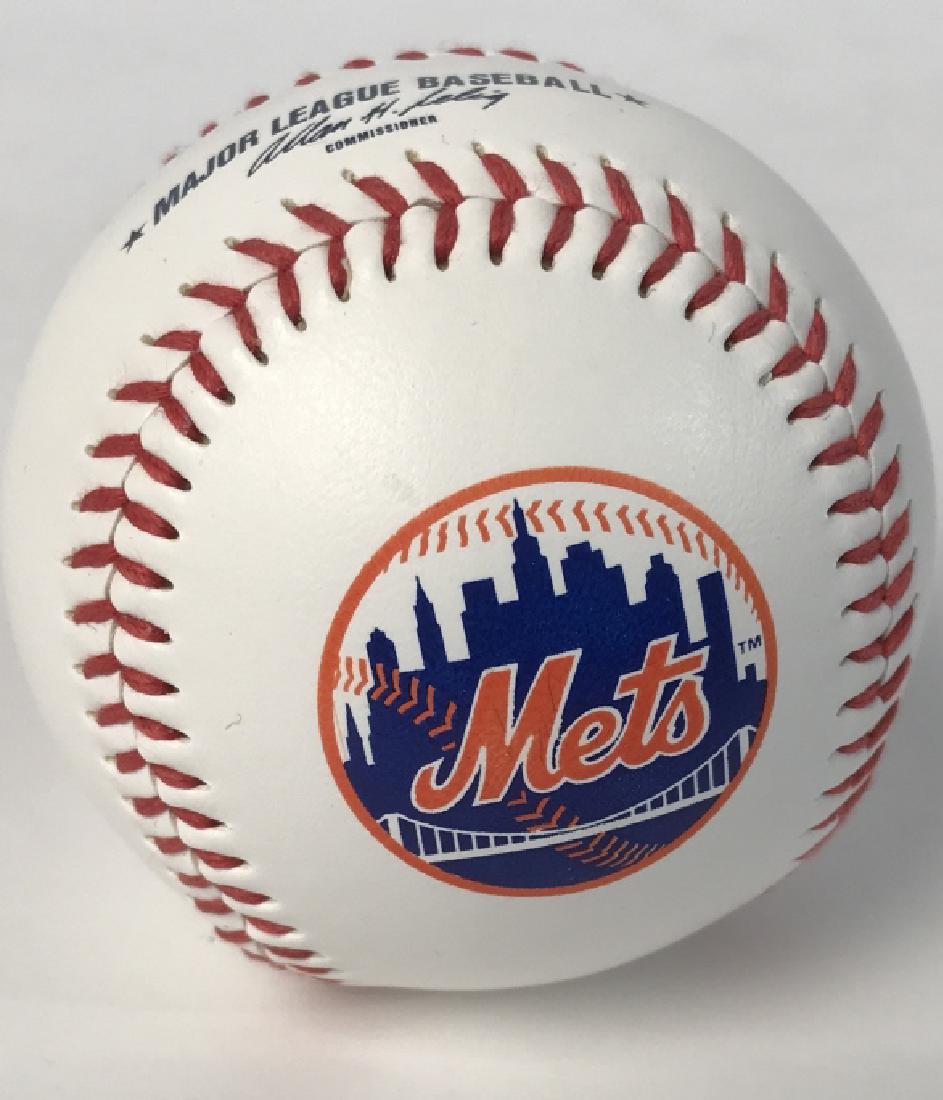 Official Mets Baseball: Official Mets Baseball, 3 7/8 in diameter, like new, marked Major League Baseball, Allen H Selig Commissioner, with the red stitching on white Leather, Collectible Baseball Memorabilia, Baseballs, Met