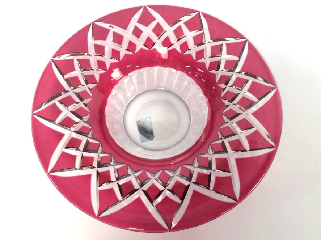 Val St. Lambert Centerpiece Bowl: Val St. Lambert Centerpiece Bowl, 13 in diameter x 4 in height, good condition, heavy, Signed on underside, decorated cross hatching design on rose pink flares, French Art Glass, French Decorative Gla