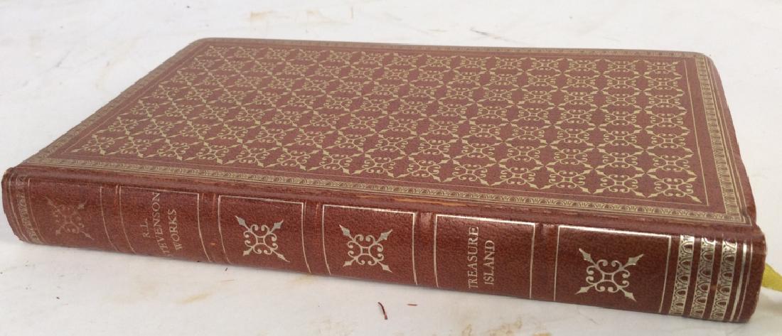 RL Stevenson, Treasure Island, Herron London, 1968: RL Stevenson, Treasure Island, Herron London, 1968, 8 in x 5 x 1 in, camel brown with gold accents, good condition, Collectible English Literature, Ephemera, Rare Books Collectible English Literature,