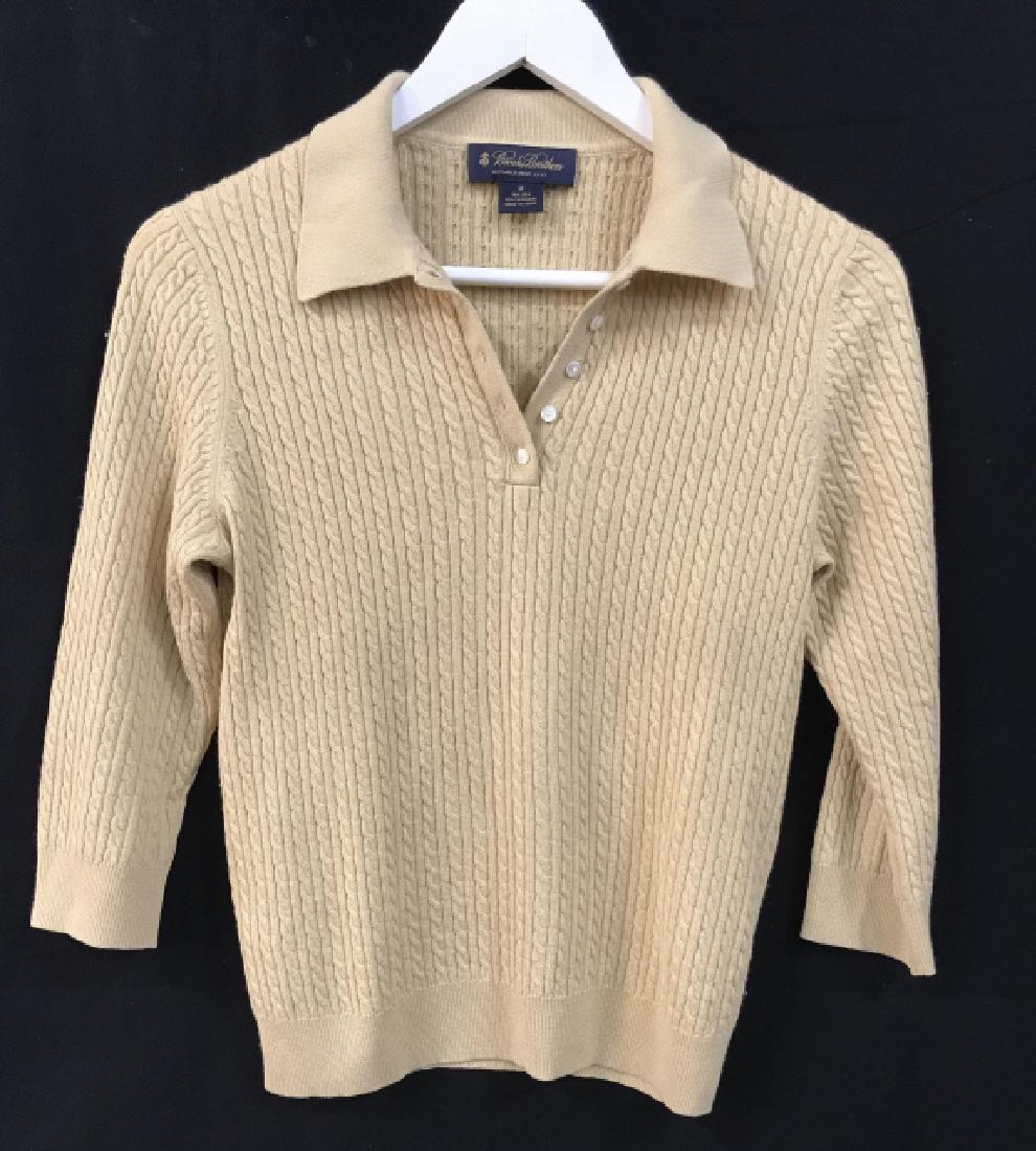 BROOKS BROTHERS Designer Knitwear Sweater: BROOKS BROTHERS Designer women’s casual knitwear sweater. Sweater is warm beige in tone. Label reads Brooks Brothers , 70% silk, 30% cashmere, Size M. Women’s ladies’ designer sweater / silk and