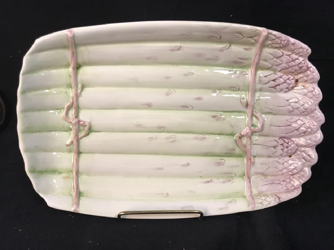 Asparagus Serving Dish, Italian: Asparagus Serving Dish, Italian, 12 in x 8 in, underside marked made in Italy, 209, Z966, good condition, Italian Porcelain, Ceramics, Italy, vegetable Themed, asparagus, Dinnerware, Kitchenware, Deco