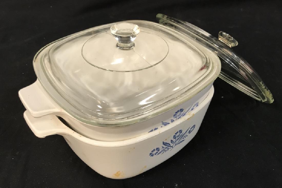 Set of 2 Corningware Covered Casseroles: Set of 2 Corningware Covered Casseroles , each /3in x 7 in, 1 1/2 quart, marked on underside Corning Ware, 1 1/2 quarts, Lidded, Kitchenware, Cookware, Corningware, Casseroles, oven proof, 5