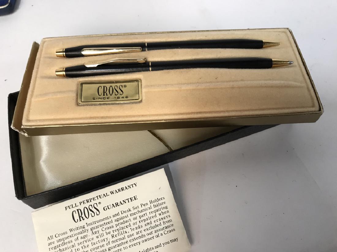 Vintage Mark Cross Pen Set, boxed: Vintage Mark Cross Pen Set, boxed, includes a pen and pencil, each measures 5 3/4 in length, good condition, black and gold toned, includes original boxing and mark cross instructions, vintage, Retro,