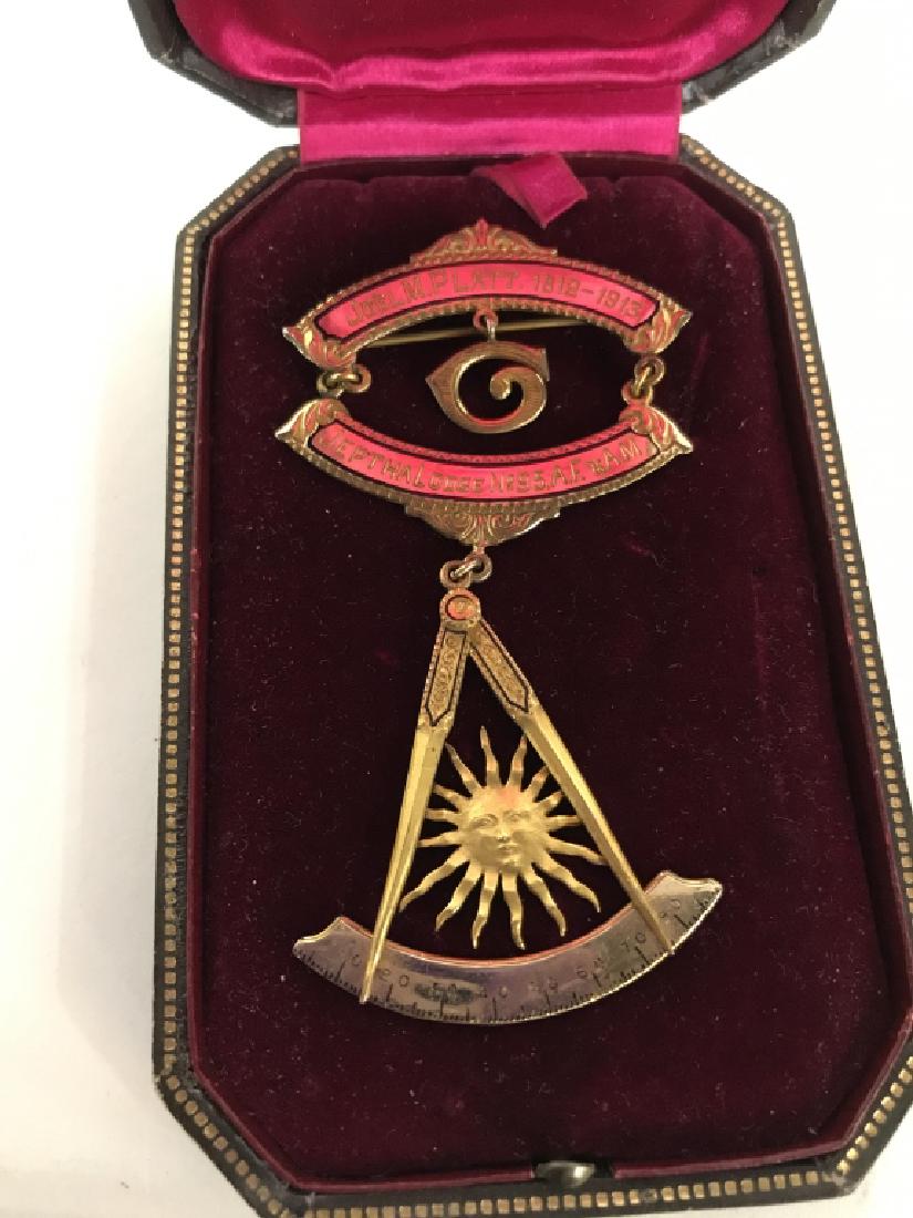 Vintage Mason Medallion, Boxed: Vintage Mason Medallion, Boxed, 3 3/8 long x 2 in, Joel M Platt, 1912-1913, possibly original box, Historical Memorabilia, Mason Medals, Badges, Americana, 5