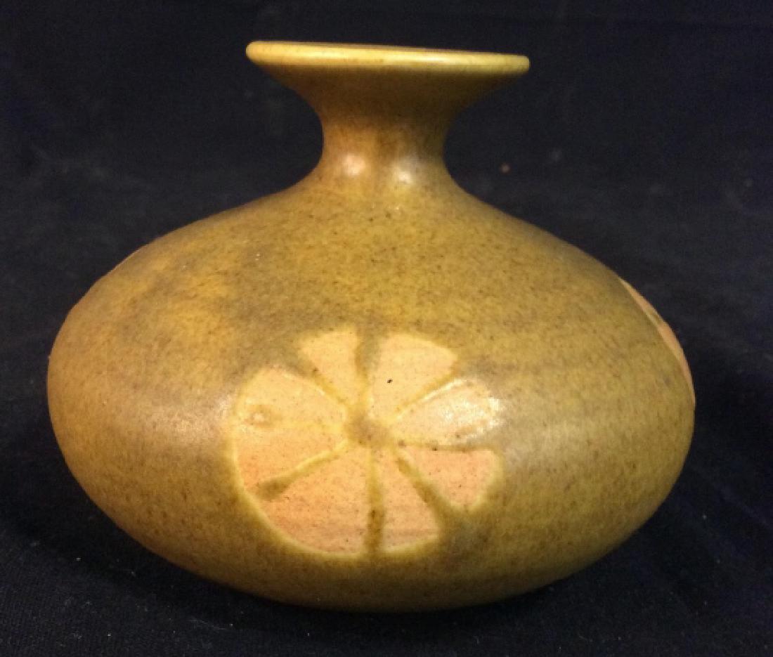 Early Korean Ceramic Pottery Vase: Vessel, decorative accessory, early Korean Arts And Crafts, measures app ht 4 inches diameter app 5 inches