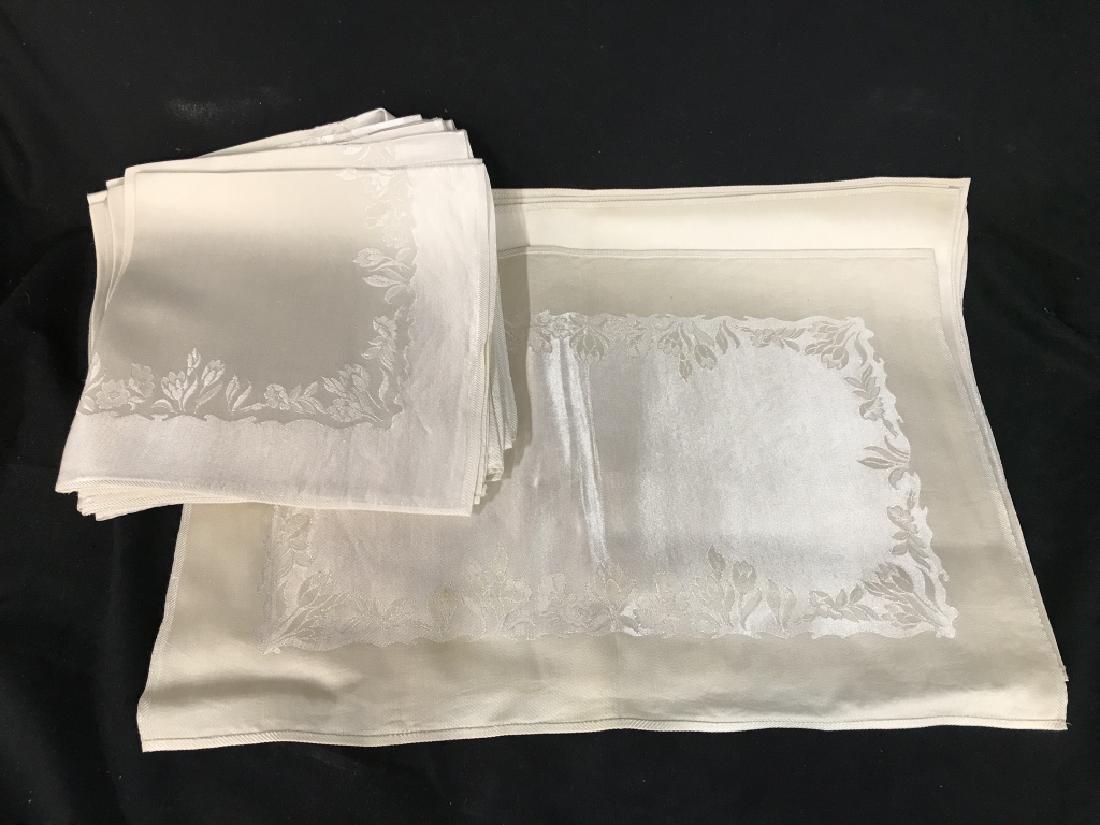 Lot 40 Vintage Table Linens Lace: Lot 40 Vintage Cream Toned Table Linens Consisting Of Place Mats, napkins and coasters, mix of Hand Made lace and floral motif, all cleaned and pressed, no condition issues noted, largest place mat me