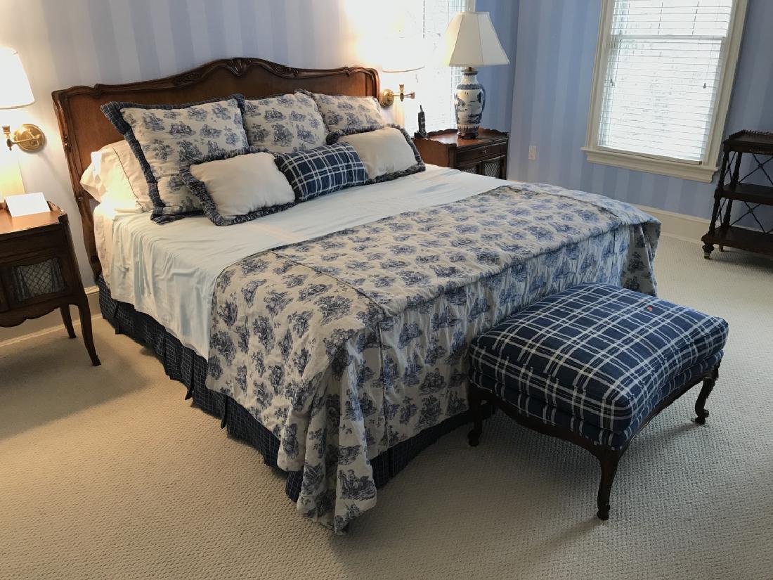 Set 7 Toille Blue And White Luxury Bed Set: Set 7 Toille Blue And White Luxury Fabric Bed Set Consisting of one blue and white checked pleated Bed Skirt, Duvet Cover, three large pillows and shams, two small cream toned throw pillows with blue 