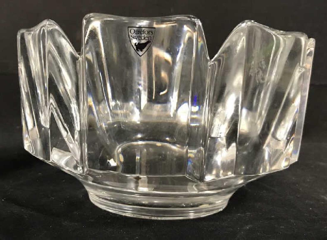 Orrefors Sweden Crystal Bowl: Signed underside for Orrefors, Swedish crystal, tableware, centerpiece bowl, measures ht app 4.5 inches diameter app 7.5 inches, tableware