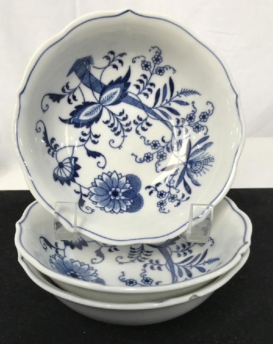 Set of 3 Blue and White Finger Bowls: Set of 3 Blue and White Finger Bowls, 2 in x 6 in, multiple chips, Underside marked blue Danube Reg Patent US, kitchenware, Tableware, Finger Bowls, Blue white Porcelain, 5