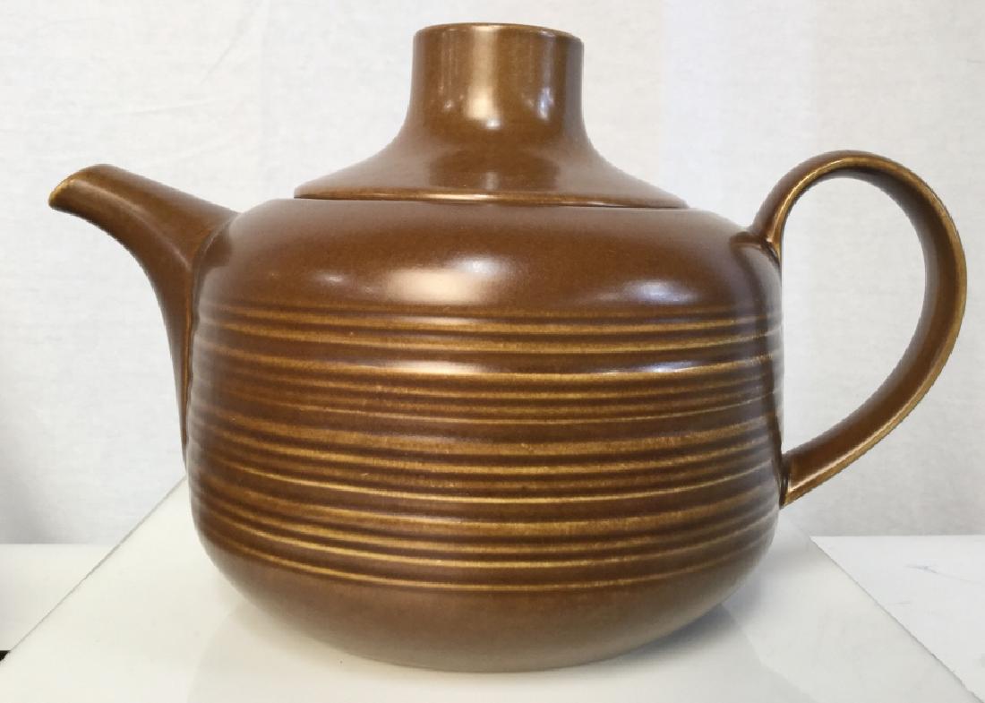 CELTIC ATLANTIS Earthenware Tea Pot: CELTIC ATLANTIS Earthenware Tea Pot. Marked on underside CELTIC ATLANTIS Made in the Republic Of Ireland, Irish Fine earthenware. Measures approx 6 1/2 in By 9 1/2 in By 6 in, Brown toned glazed earth
