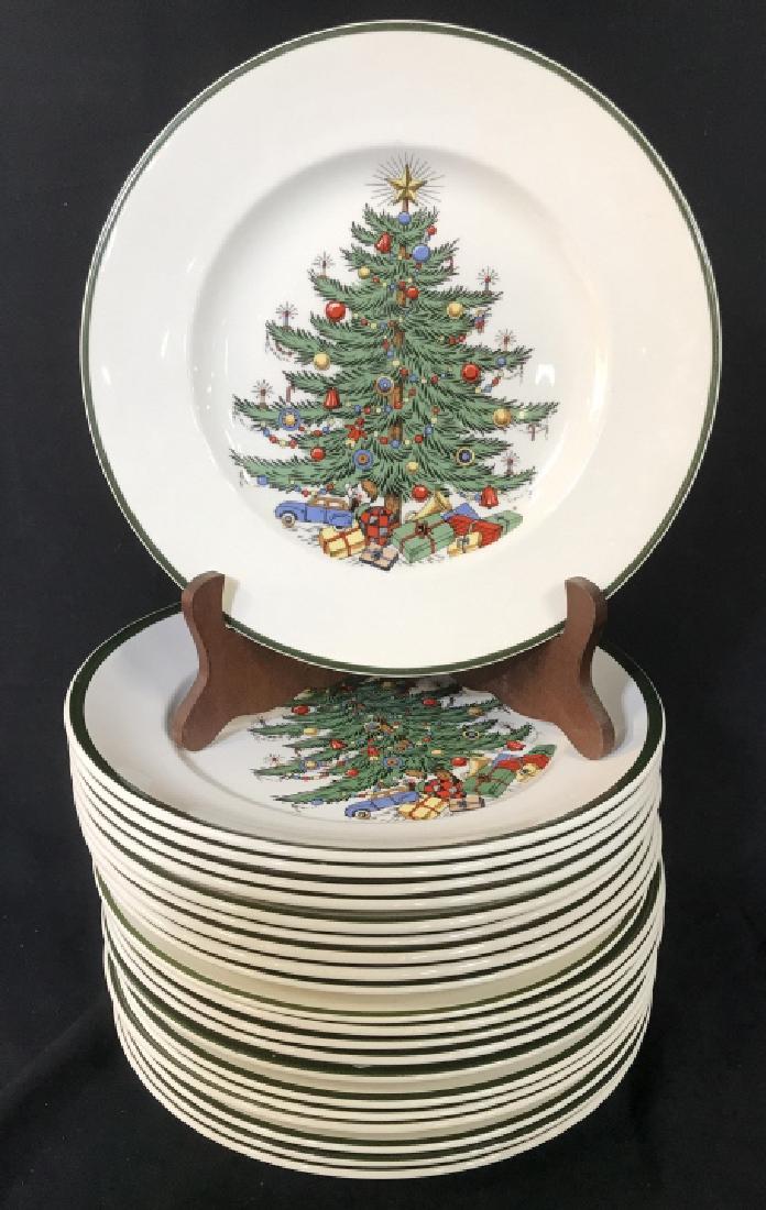 Set 21CUTHBERTSON Christmas Tree Dinner Plates Eng: Made in England, original Christmas tree title, China, porcelain Dinner Service, Plate diameter app 10 inches, each with green band, center tree with ornaments and presents, festive holiday tableware,