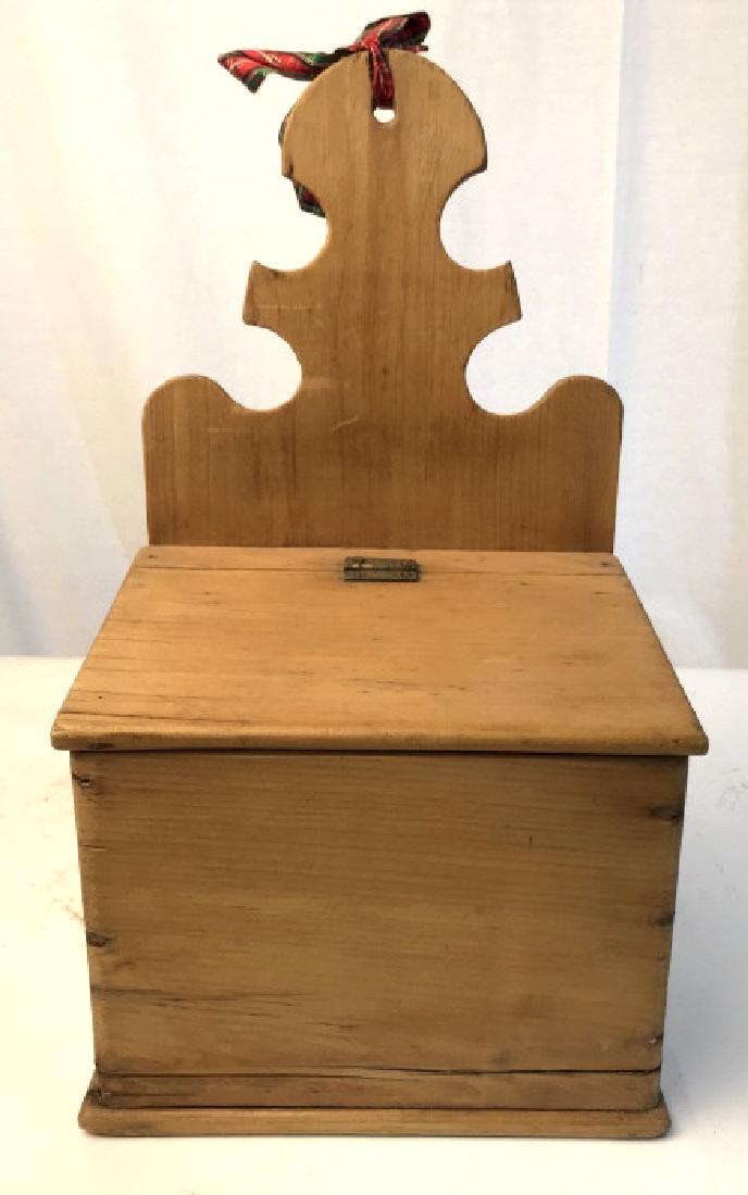 Antique Pine Salt Box, C 1870: Hand crafted Lidded salt box storage with carved back panel for wall mount, antique kitchen accessory, country decorative accessory, country deco, hand crafted, joists, dovetailing, pine country, has 
