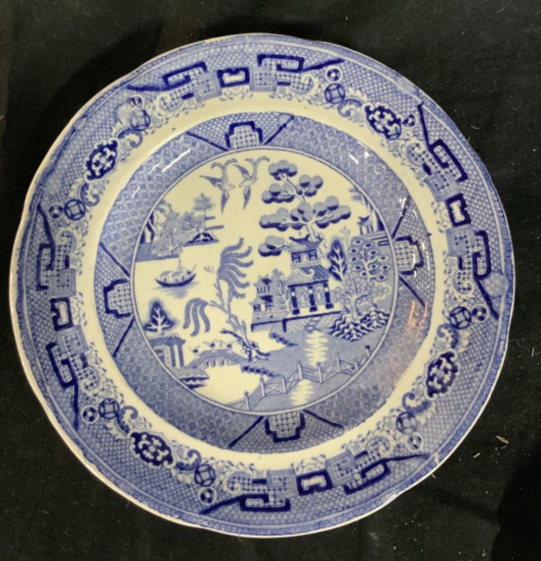 Set 4 Blue White Canton Ware Plates: Chinese pottery, Chinese porcelain, Canton ware, one marked underside The Bristol Victoria Pottery Co Limited, Willow, , Blue willow pattern, measures diameter app 7 inches,