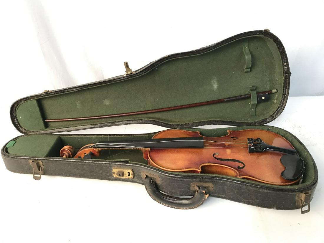 Vintage Violin & Case: Lot includes 1 violin & 1 violin case. Case measures approximately 28 inches long, 9.5 inches wide. Violin has wear and needs repair and restringing. collectible instrument, musical instrument 6