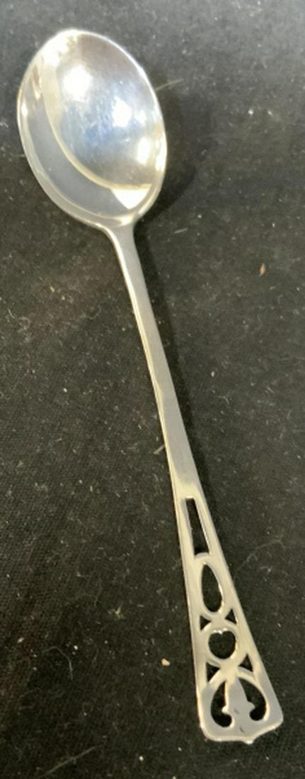 sterling Silver Spoon Utensil: Marked for Sterling Silver, tea spoon, sugar spoon, table ware, measures length app 6 inches