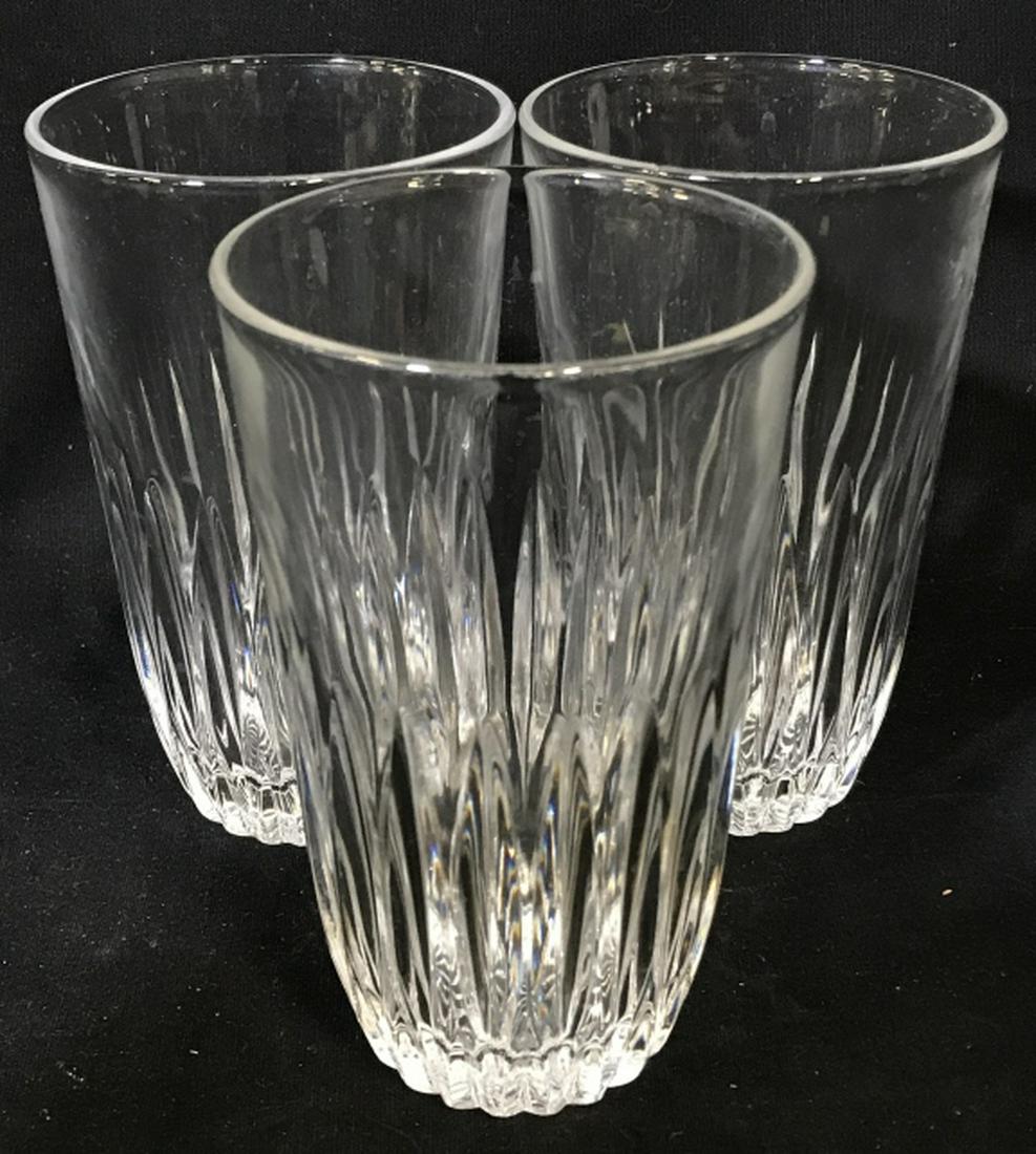 Lot 3 Crystal Drinking Glasses: Each measures approx 5.4 inches in height by 3.25 inches in diameter at opening. Crystal Glass Drinking Glasses, Tall Glasses, serveware, Barware. 7