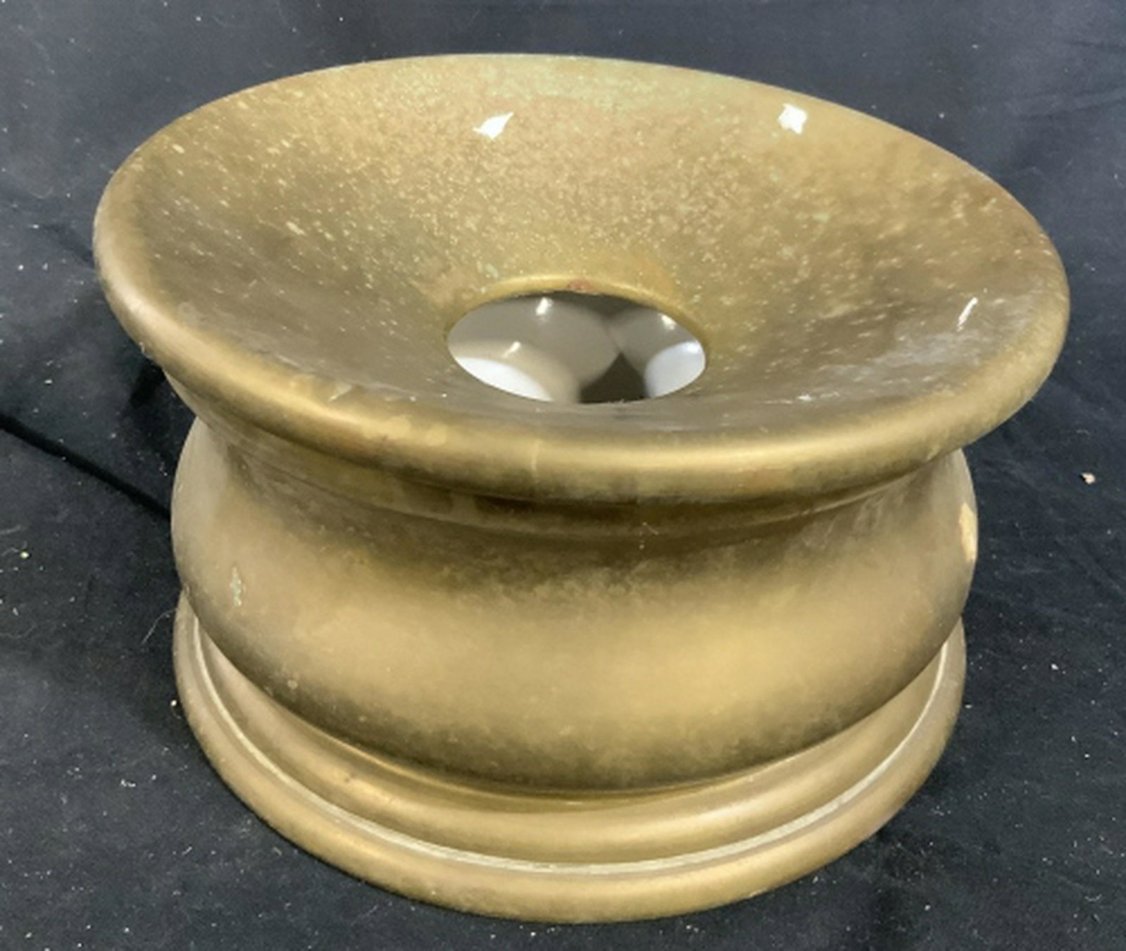 Vintage Brass Spitoon w Basin: Vintage piss antique brass vessel, brass Spittoon with Enamel bowl insert and removable rim, collectible measures ht app 5 inches, diameter 9 inches