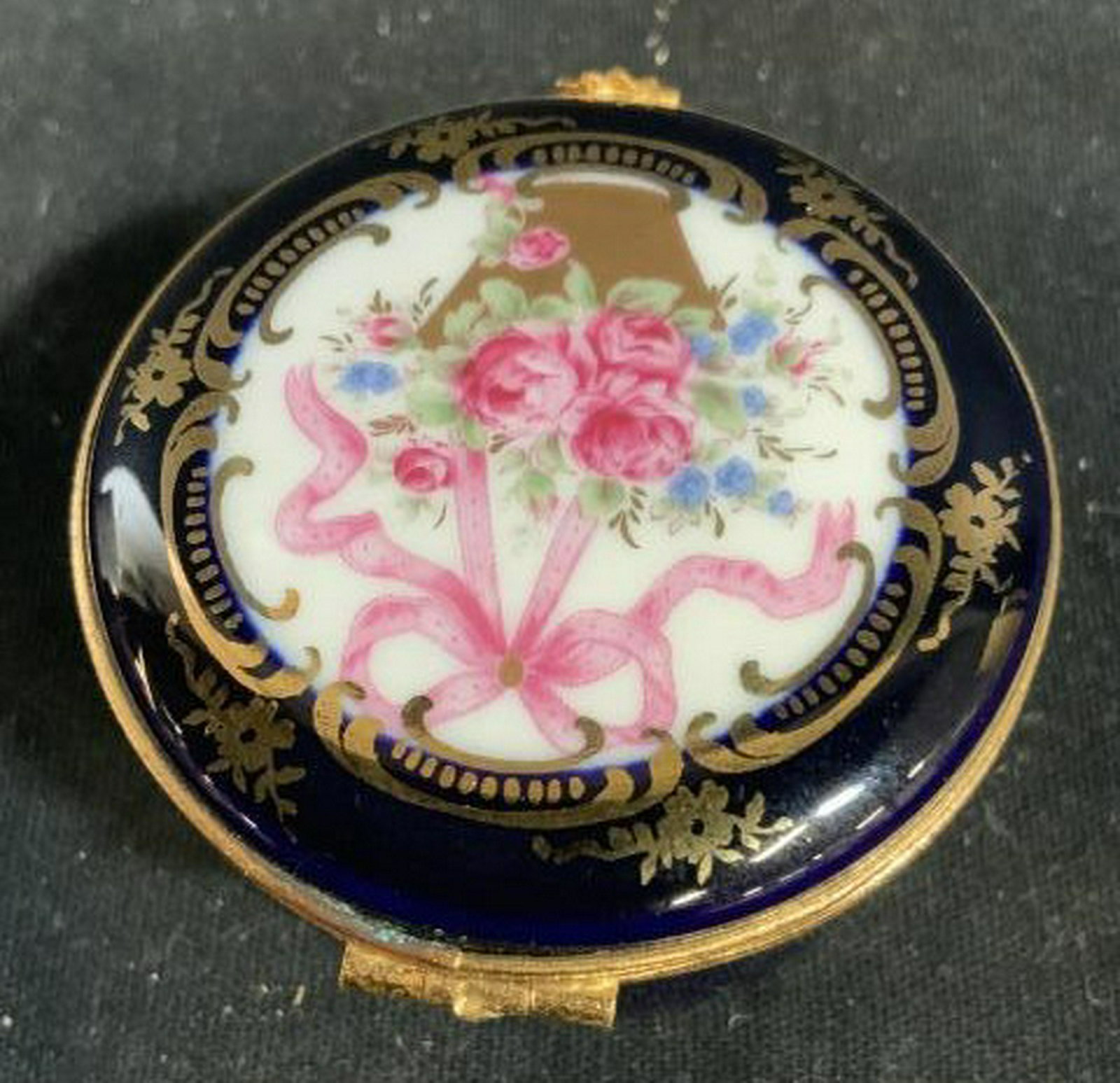 Limoges Castel Porcelain Pill box, 22k gold accent: French porcelain pill box, Limoges porcelain, collectible tableware, vanity accessories, measures diameter 2 inches ht app 1 inch