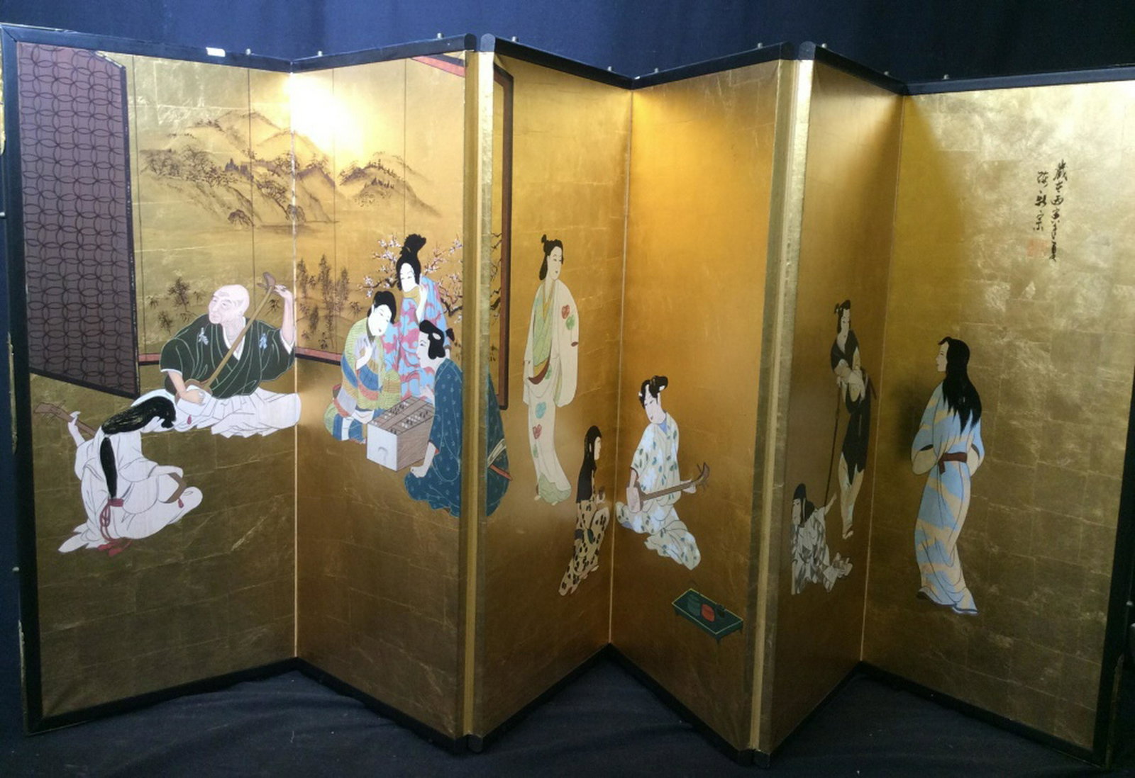 6 Panel Painted Asian Folding Screen: 6 Panel Hand Painted Asian Folding Screen. Asian Accessories And Asian Decorative Arts. folding screen, asian design, home accent and decor, Attachments for Wall Hanging. Height 27 inches Width 66